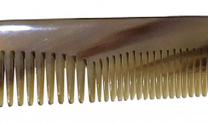 Peine de cuerno natural antiestático de 14,6 cm